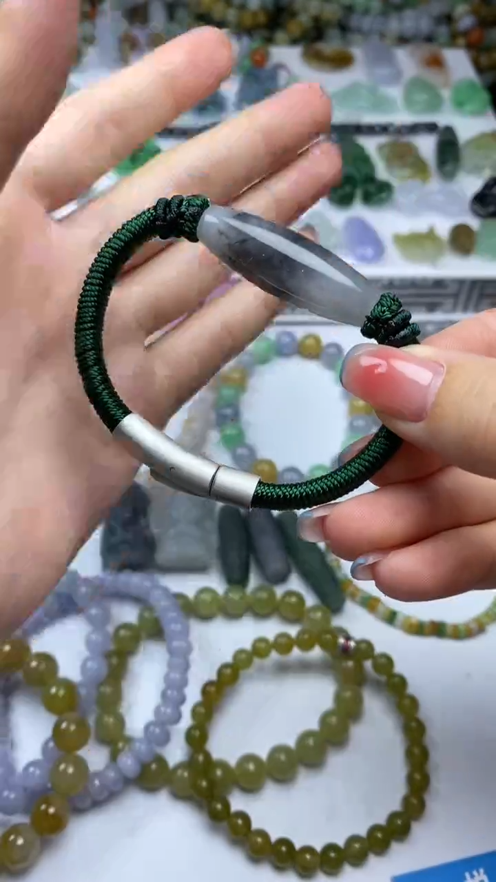 未镶嵌定制翡翠寻编绳费用