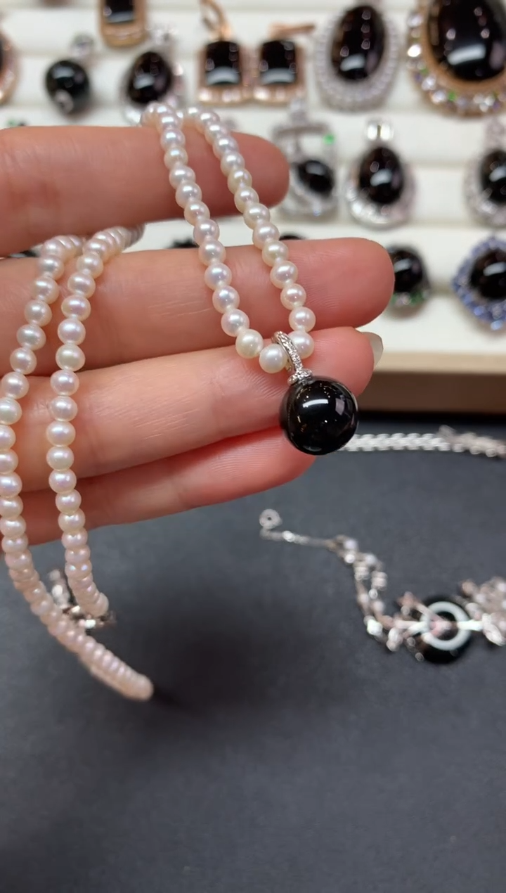 【闪购商品】翡翠吊坠(不含链)18K金镶嵌S41|999