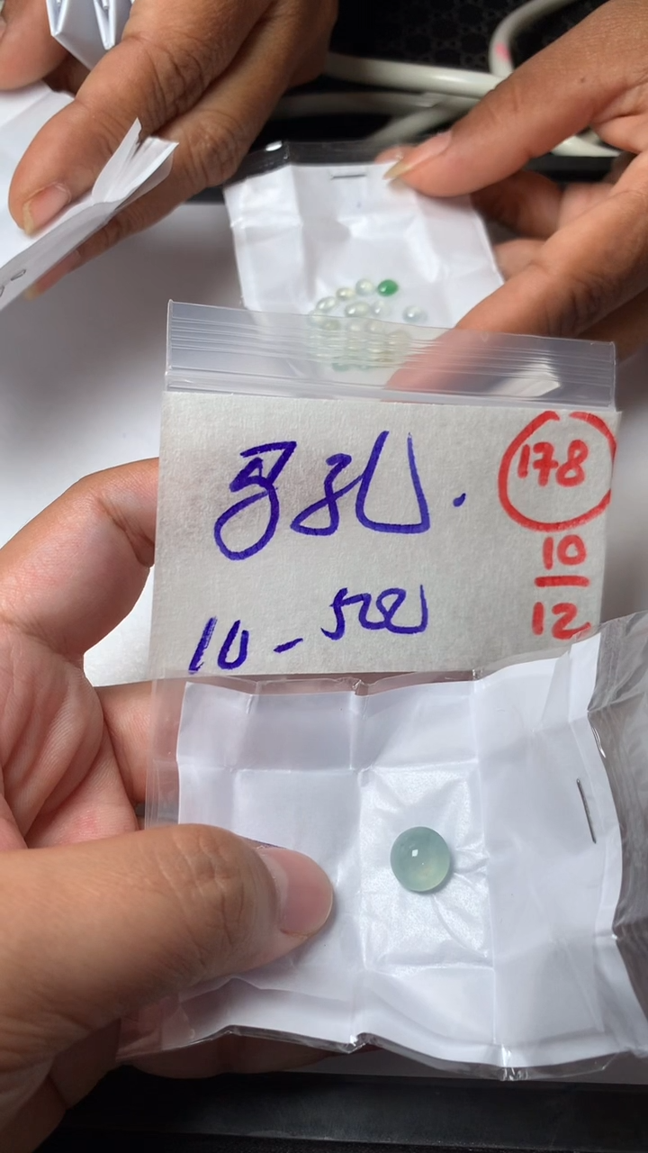 未镶嵌定制翡翠马****雨缅甸天然翡翠A货178