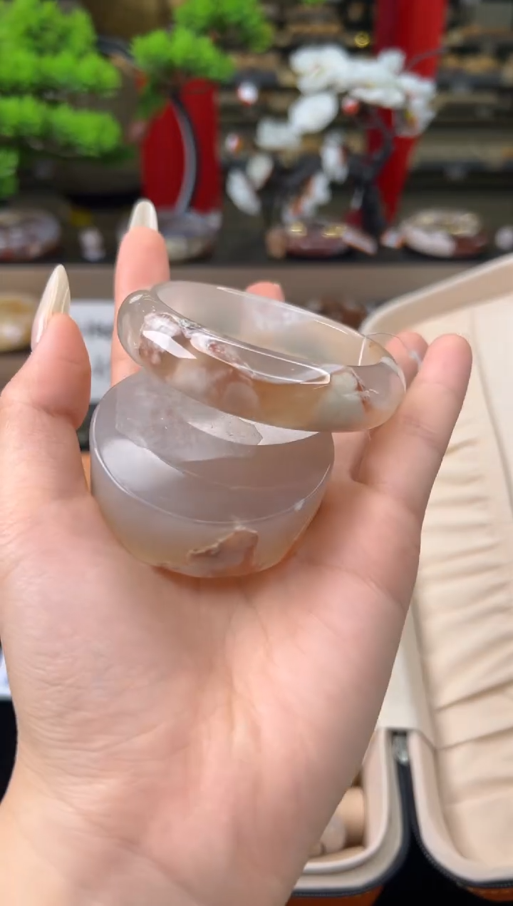 【闪购商品】石英质玉手镯未镶嵌56圈口（赠送镯心）23102