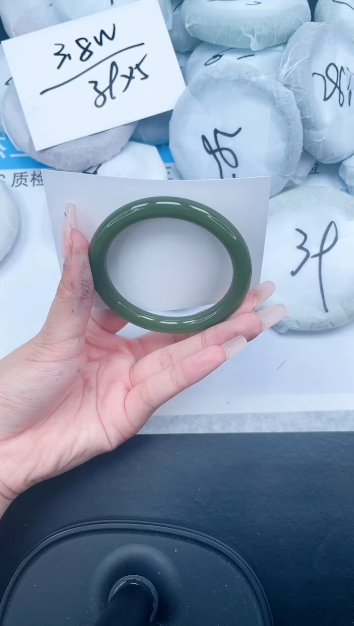【闪购商品】石英质玉手镯未镶嵌486-55