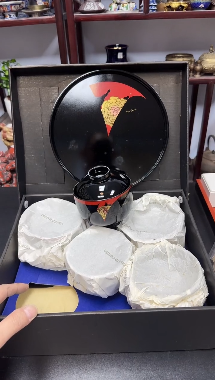 中古物品，默认微瑕300