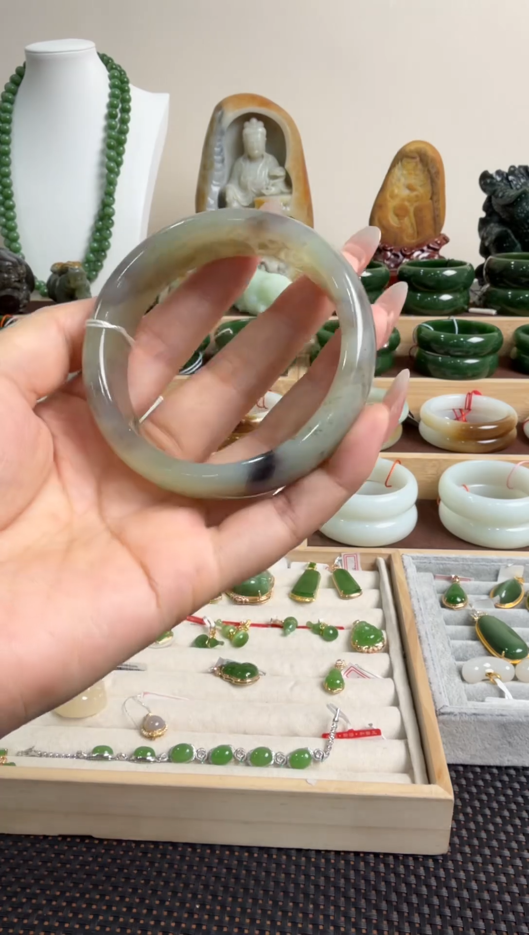 颈饰未镶嵌和田玉手镯59