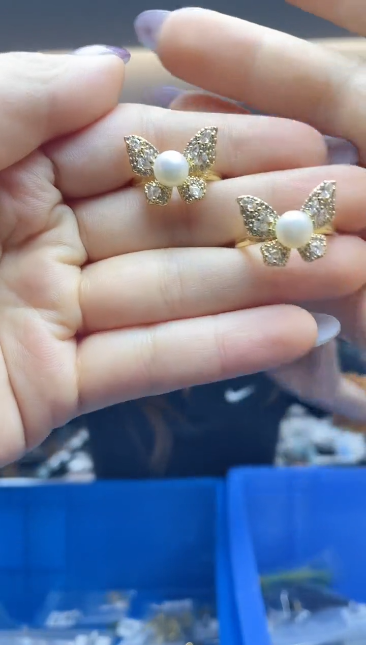 未镶嵌淡水珍珠`（多样性发一件）