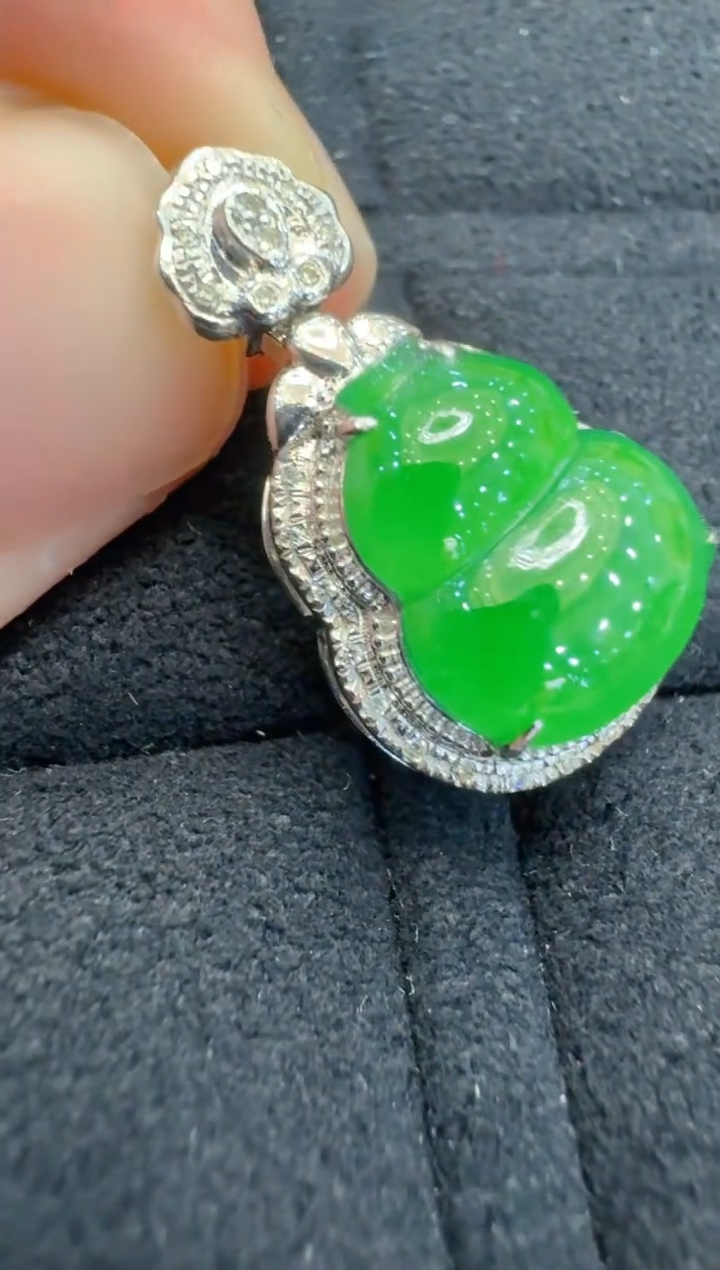 【闪购商品】翡翠吊坠(不含链)18K金镶嵌多样性团购发一件