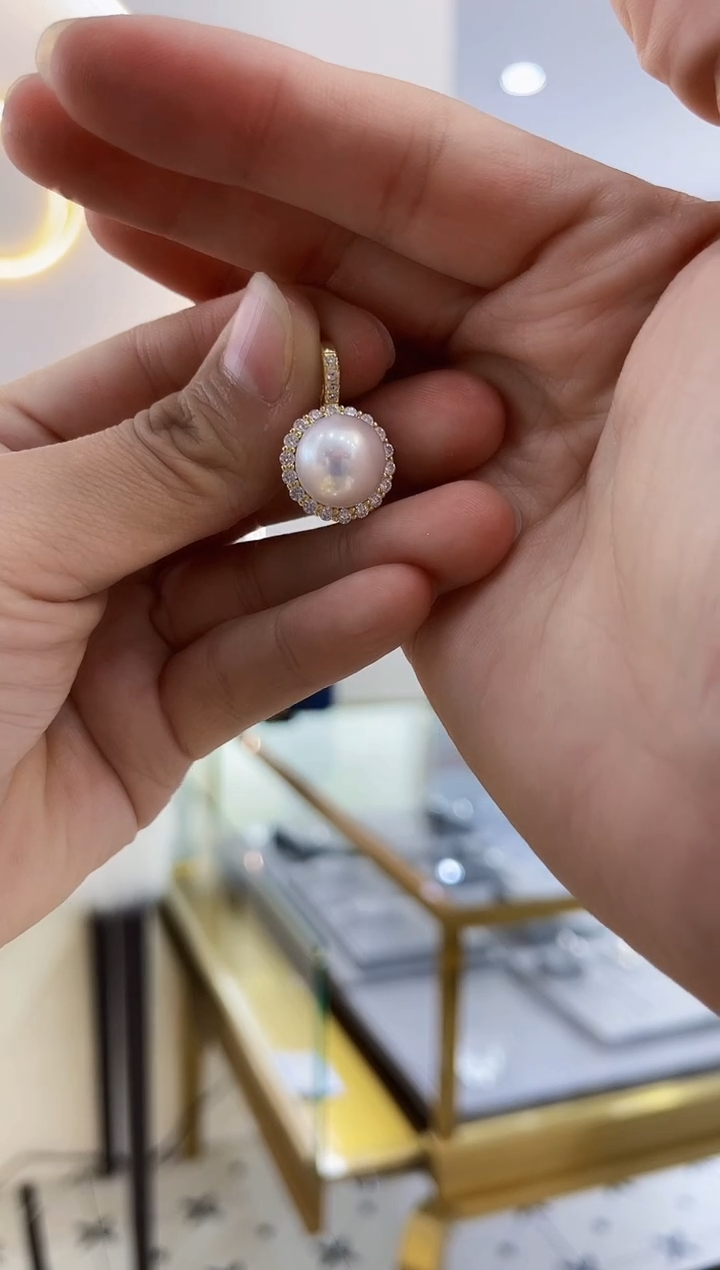 【闪购商品】淡水珍珠颈饰银S925镶嵌吊坠12mm