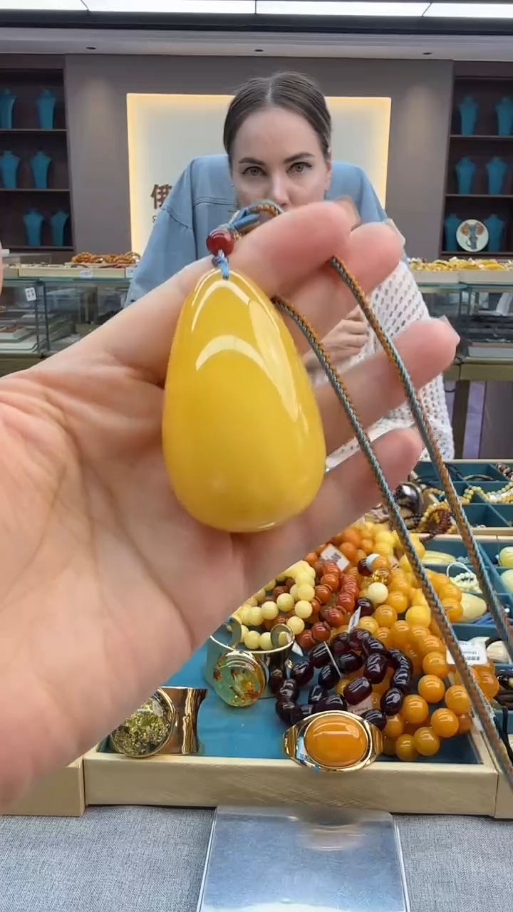 琥珀颈饰未镶嵌91假一罚三