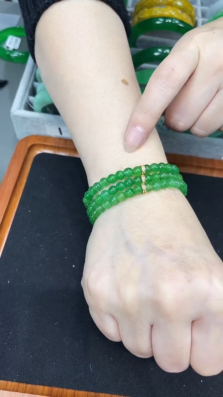 【闪购商品】砖雕s82 正阳绿小米珠多圈手串 卡6mm