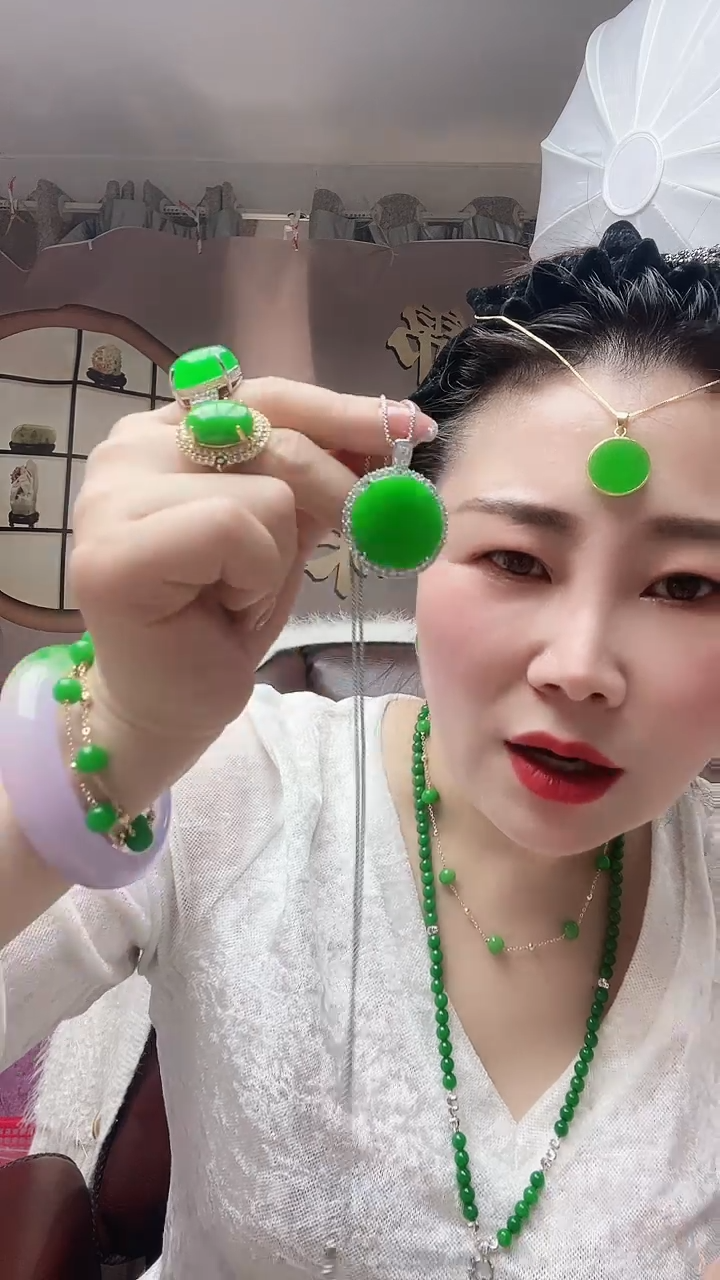 【闪购商品】翡翠颈饰银S925镶嵌68号