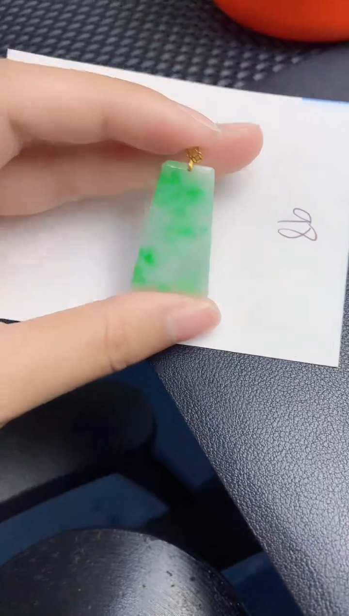 【闪购商品】翡翠颈饰18K金镶嵌000000000