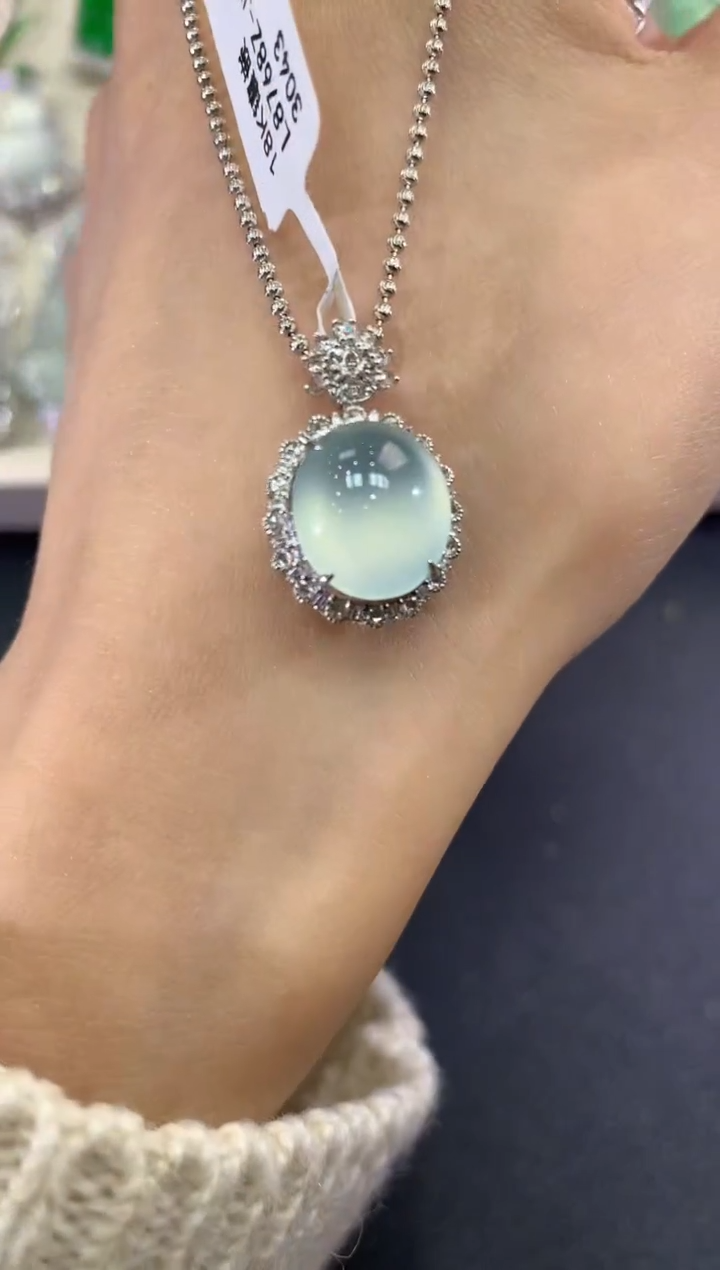 【闪购商品】翡翠吊坠(不含链)18K金镶嵌d158        