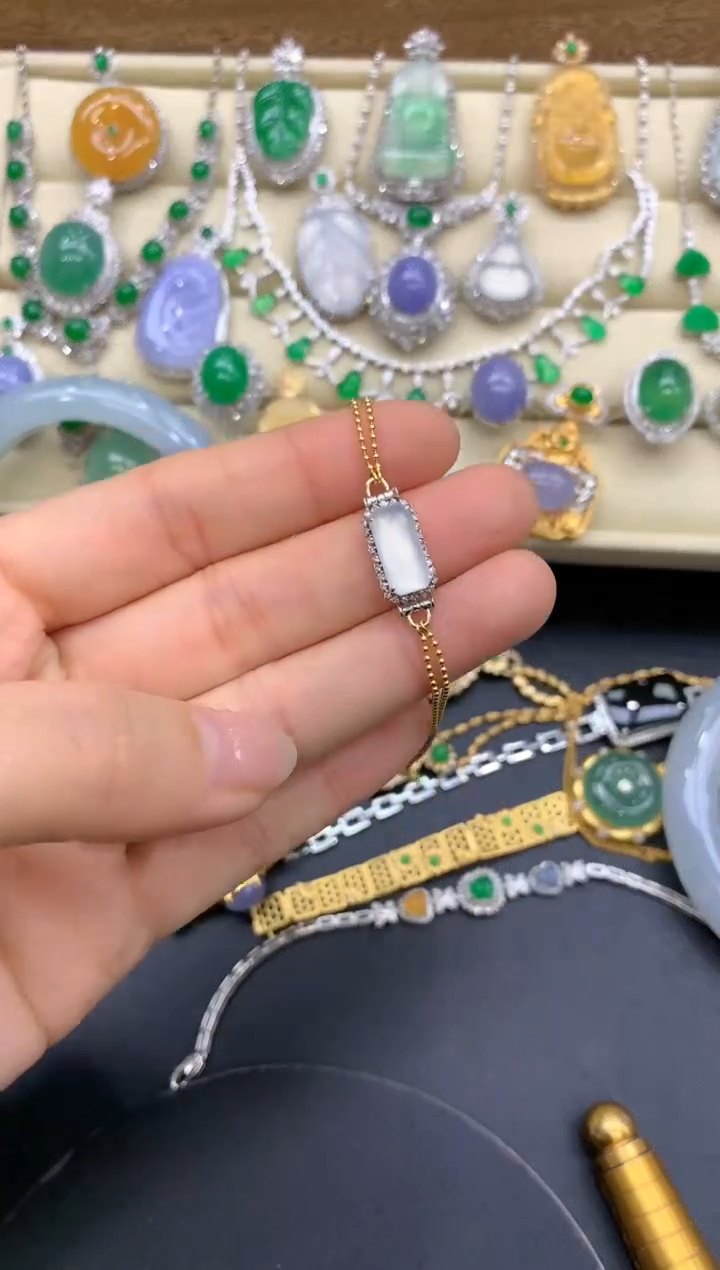 【闪购商品】翡翠手链18K金镶嵌369-中国好珍宝