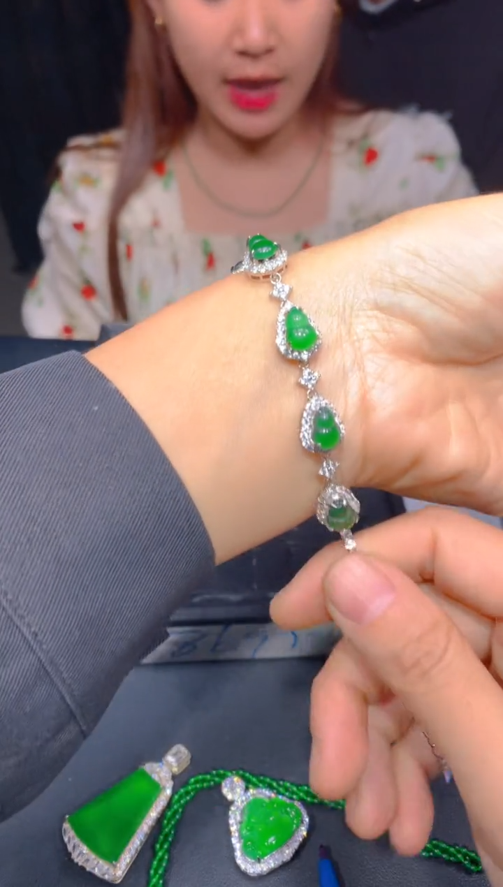 【闪购商品】定制翡翠未镶嵌113多样性发货（发其一）