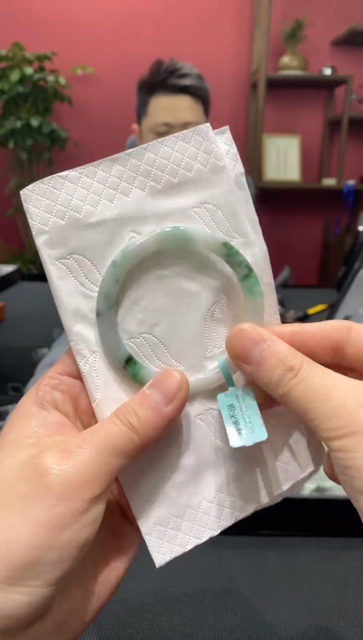 【闪购商品】翡翠手镯未镶嵌00003721
