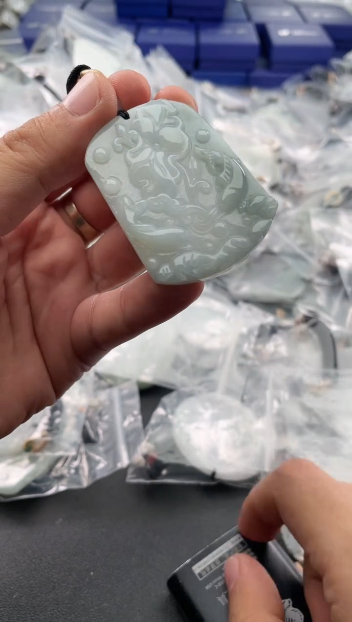 颈饰未镶嵌翡翠25/11/24/670