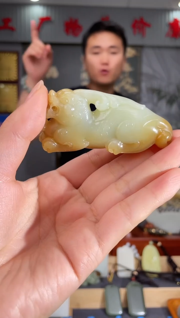和田玉未镶嵌颈饰1