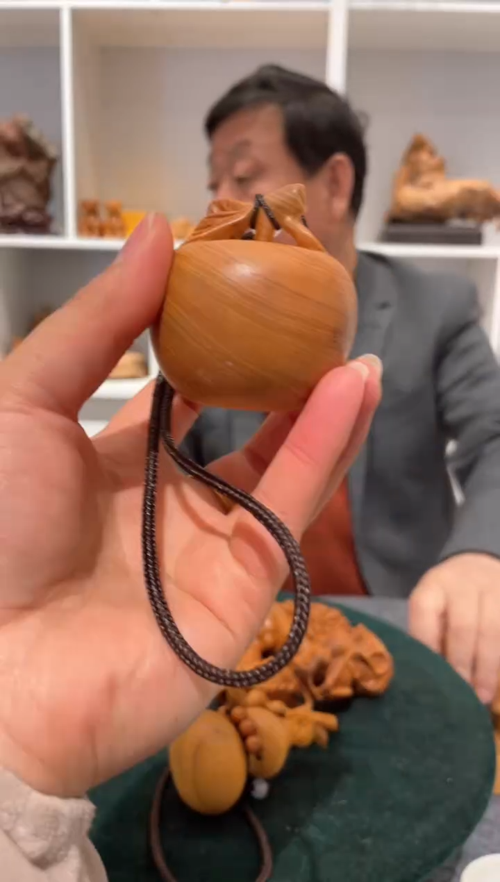 【闪购商品】柏木（崖柏）苹果手把件