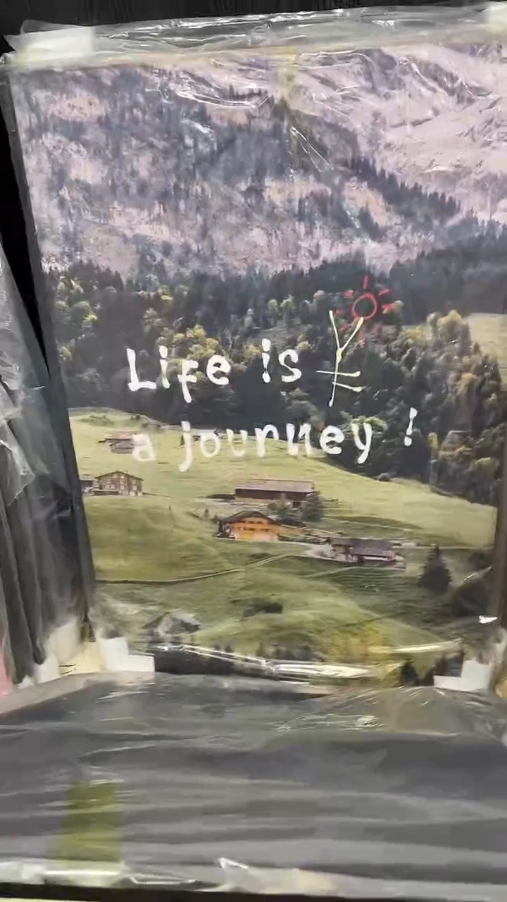 仓库清货，默认瑕疵，完美主义者慎拍。