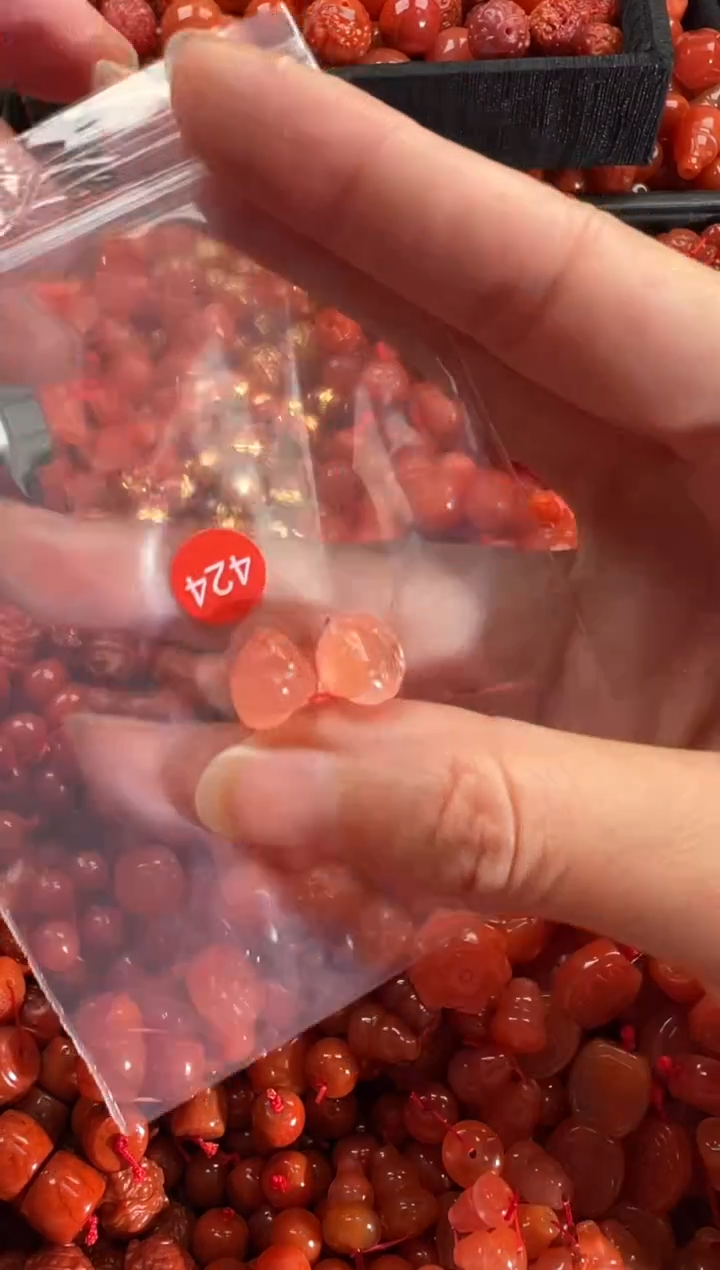 【闪购商品】南红玛瑙颈饰未镶嵌1