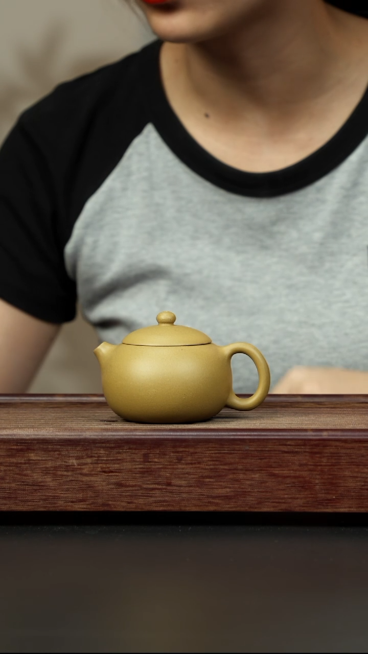紫砂茶杯黄金段 西施