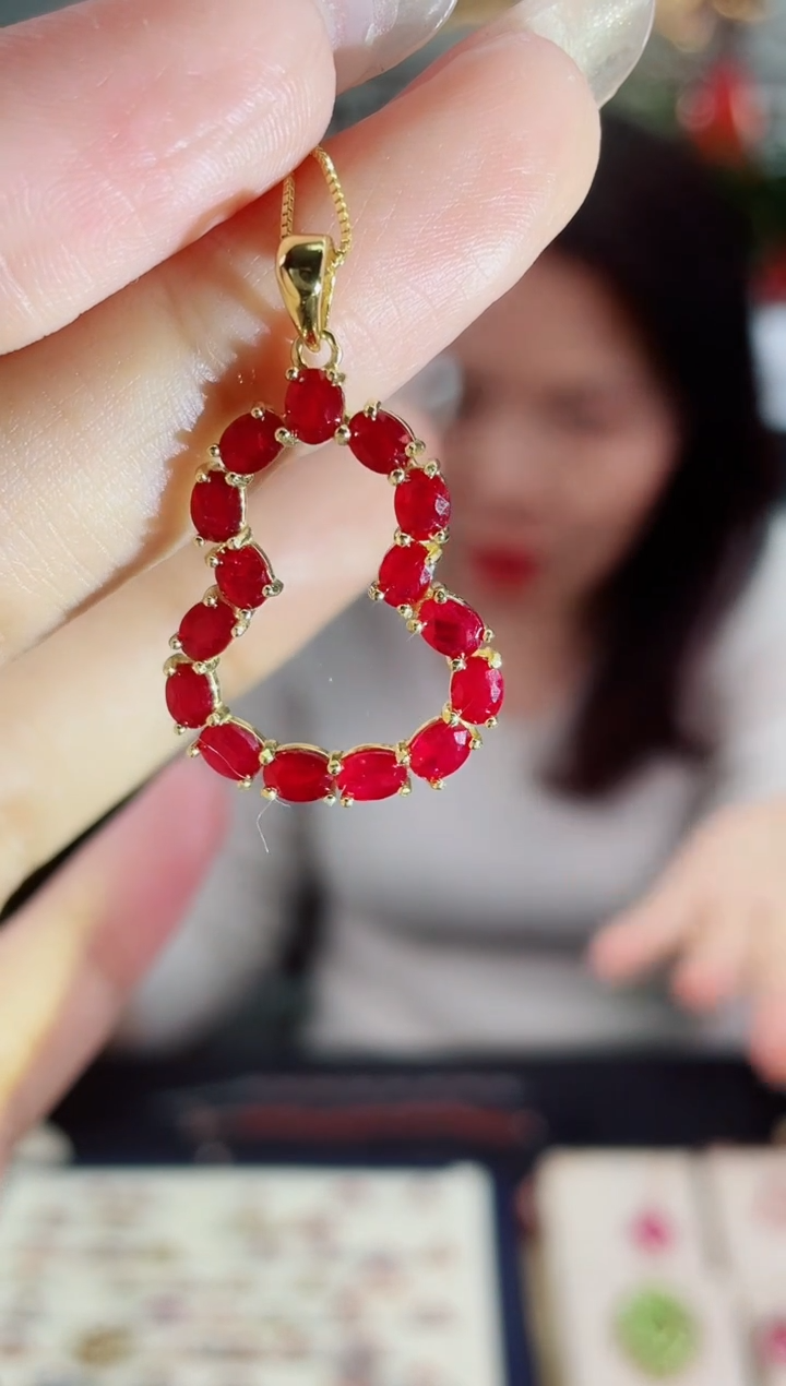 【闪购商品】红宝石颈饰银S925镶嵌吊坠