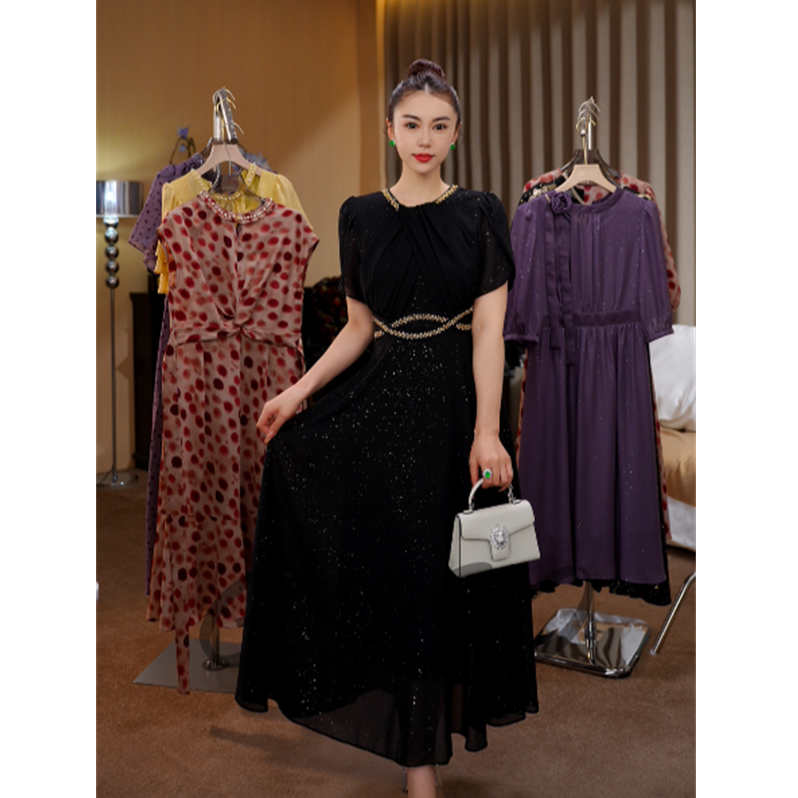 黑钻石 G6099夏季新款气质时尚度假风碎花连衣裙女装法式长裙