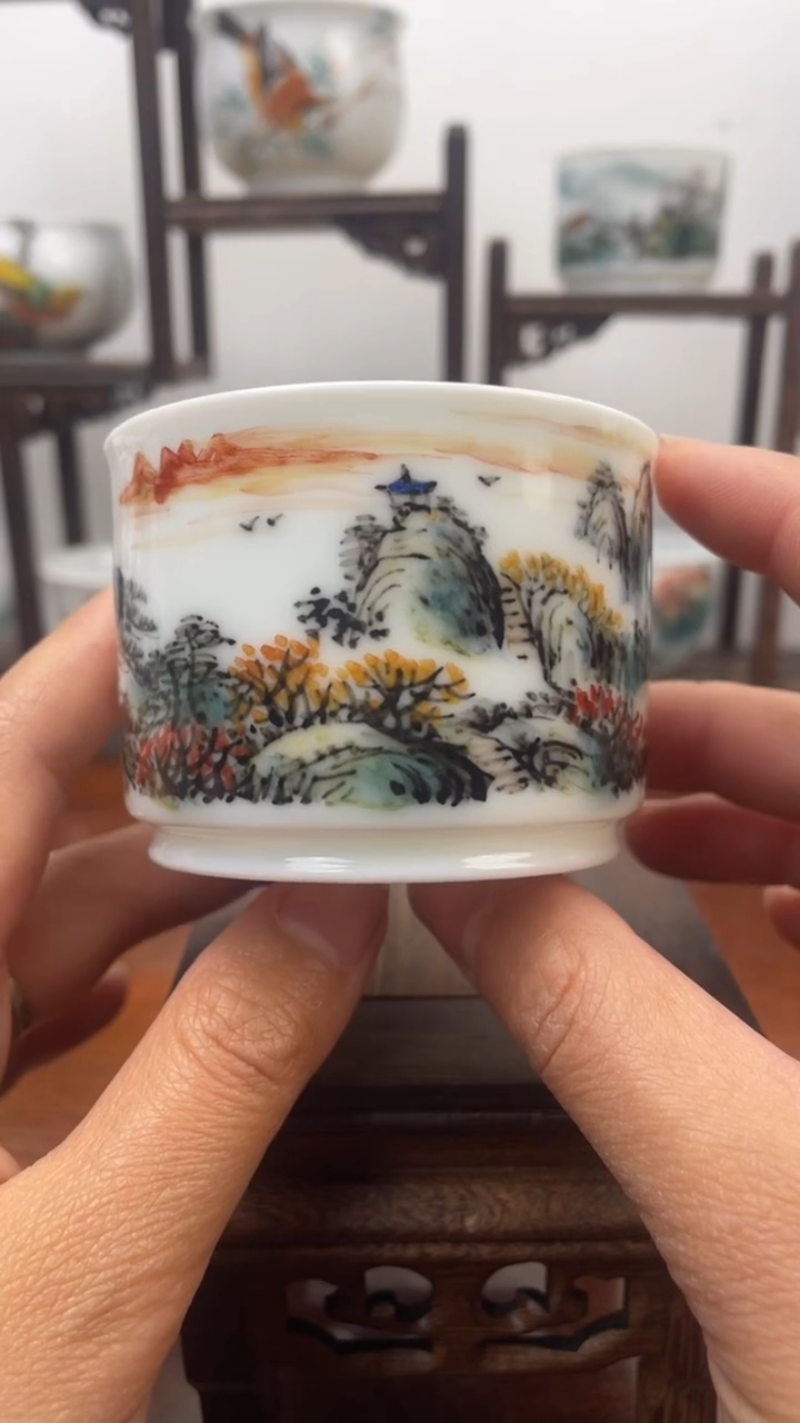 【闪购商品】1釉下彩高温手绘 山水 主人杯