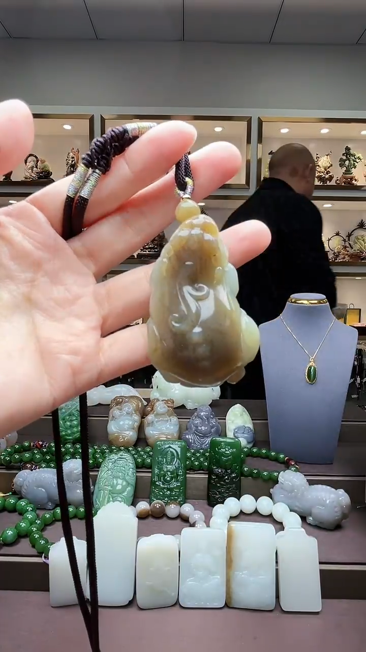 【闪购商品】和田玉挂件未镶嵌苏