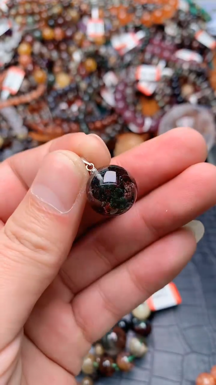 【闪购商品】水晶吊坠(赠链)合金天然132