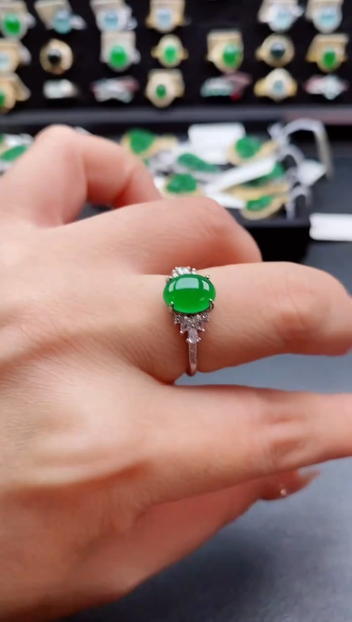 银S925镶嵌戒指翡翠1