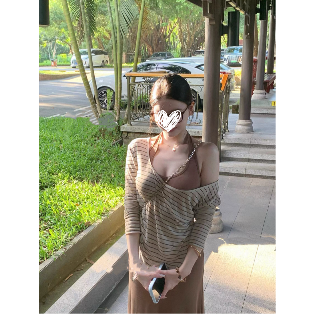 复古条纹长袖收腰显瘦打底罩衫上衣+挂脖气质修身连衣裙套装D727