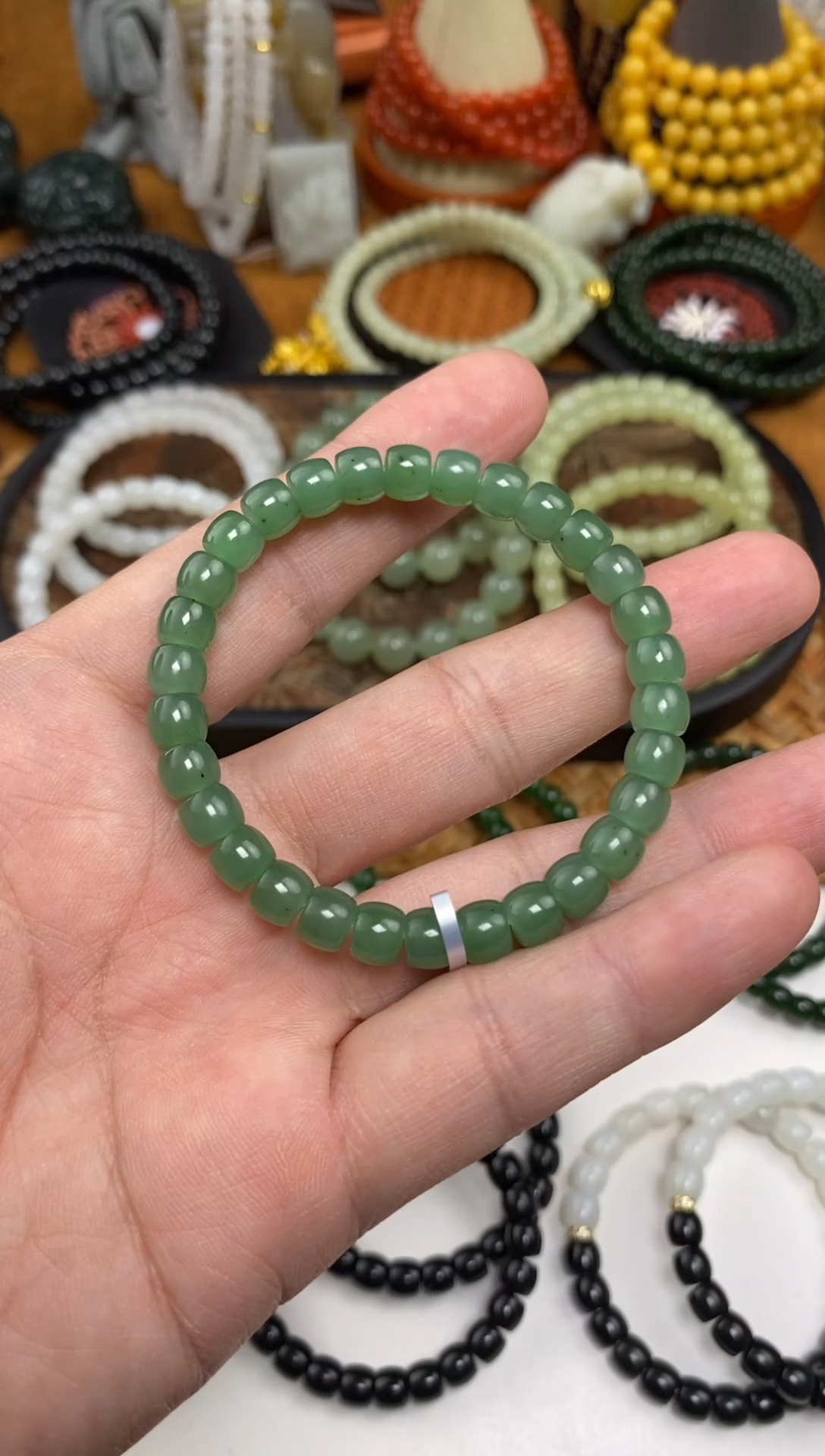 颈饰未镶嵌和田玉手串