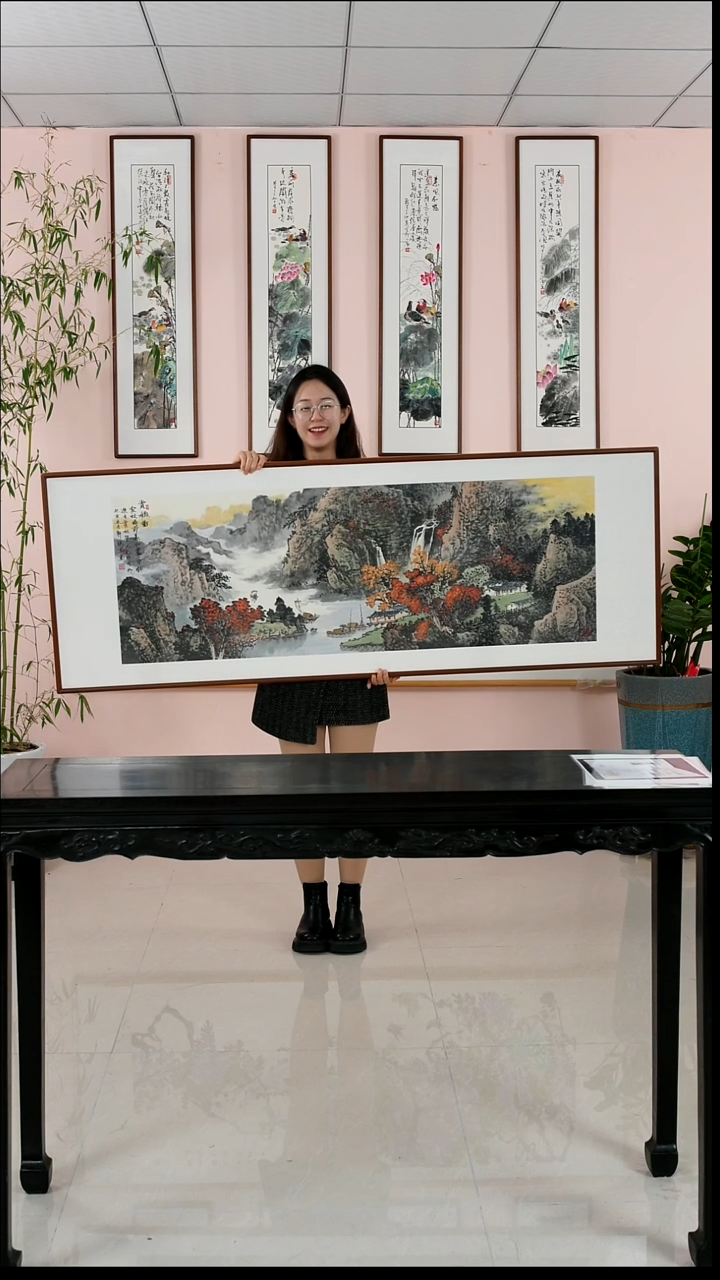 国画张现军《赏秋图》手绘带框173*63厘米