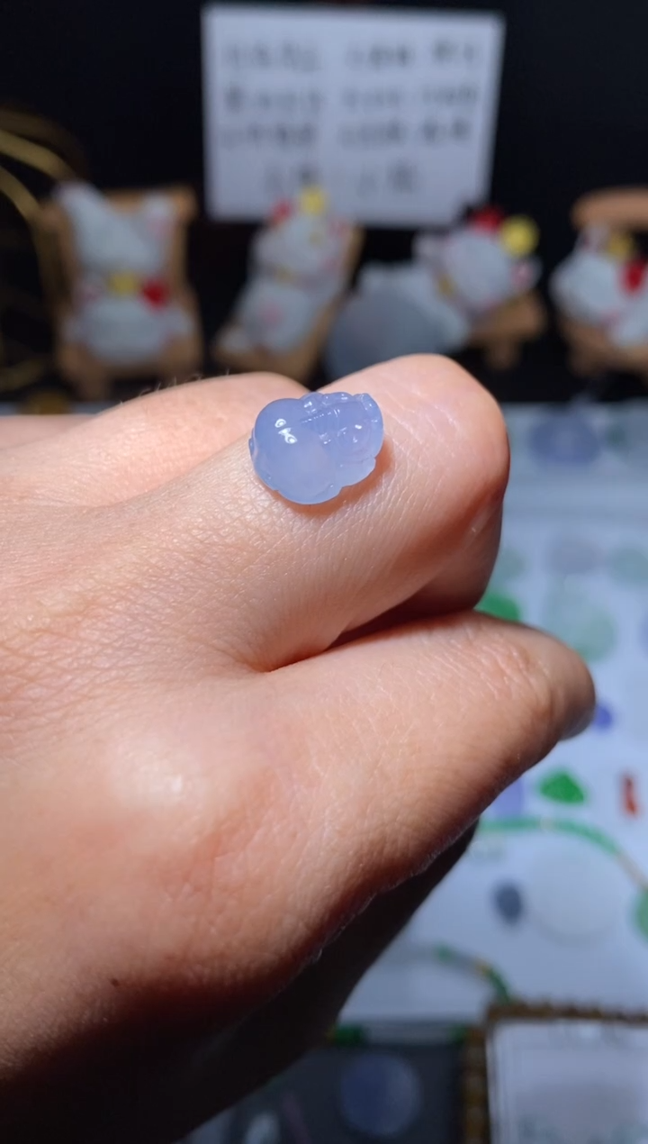 未镶嵌定制翡翠貔貅