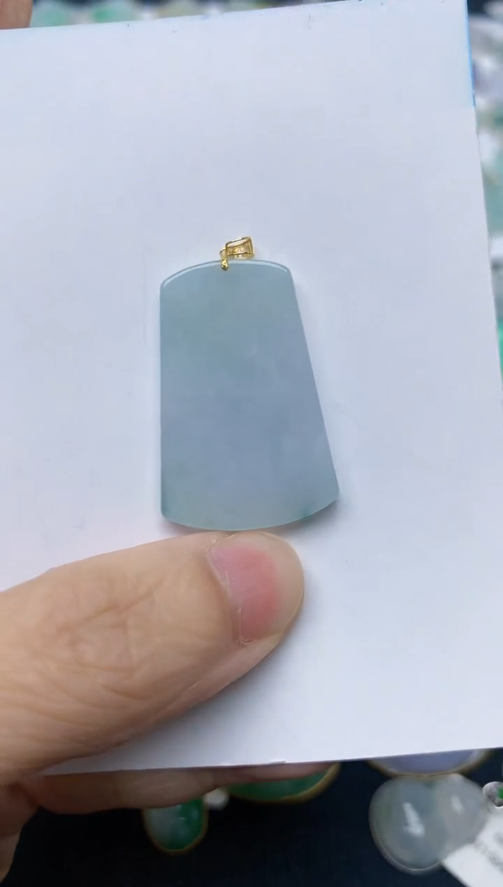 翡翠18K金镶嵌颈饰天然缅甸A货翡翠