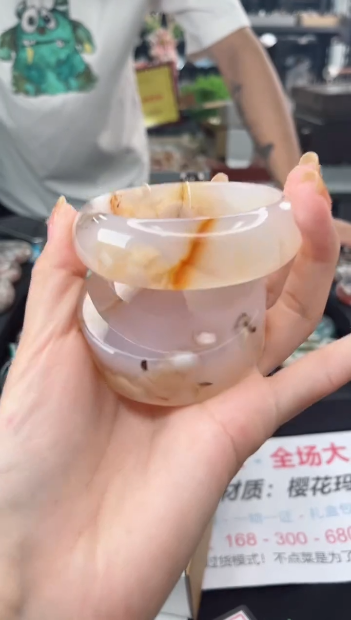 【闪购商品】石英质玉手镯未镶嵌58圈口（赠品镯心）1681002