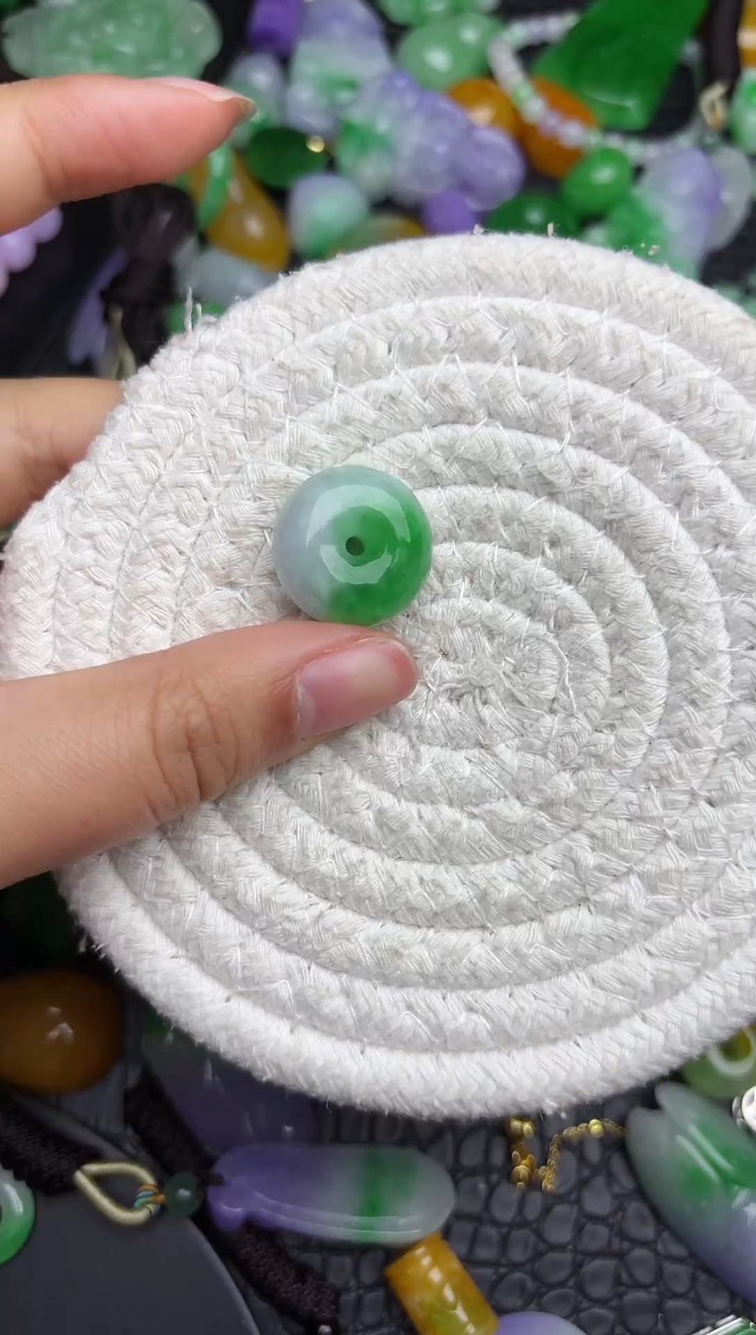 颈饰未镶嵌翡翠缅甸翡翠吊坠