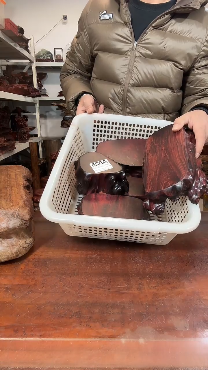 木大**飞红木随形创意底座yyds