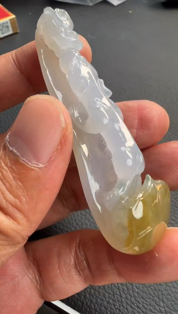 颈饰未镶嵌翡翠多**亿翡翠颈饰