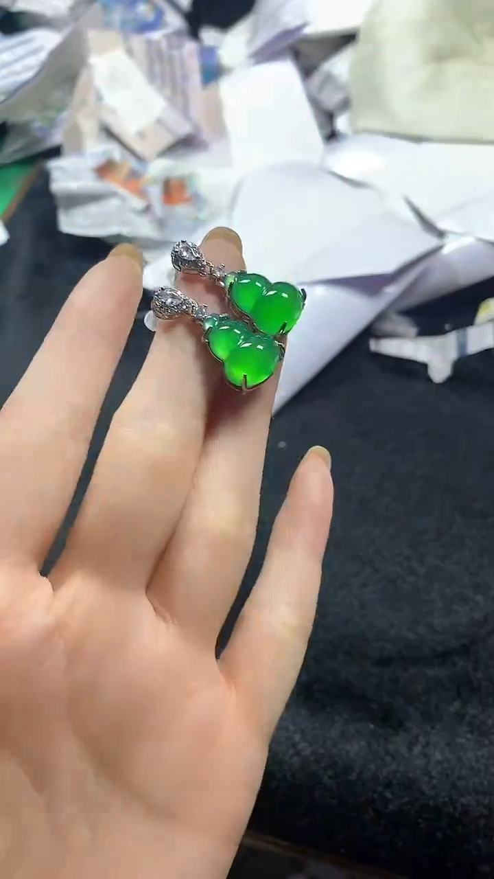 满色吊坠 所见即所得 ！！