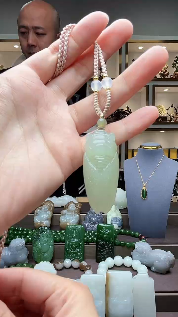 【闪购商品】和田玉颈饰未镶嵌苏