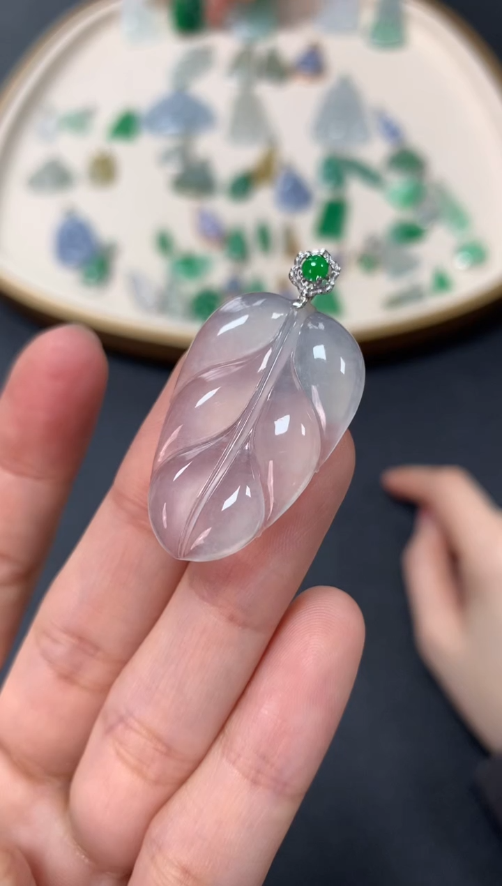 【闪购商品】翡翠吊坠(不含链)18K金镶嵌5980