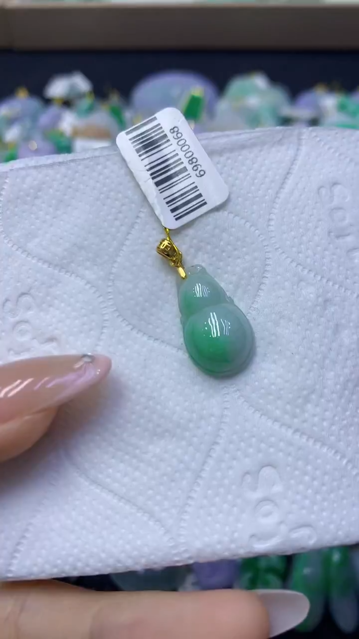 颈饰未镶嵌翡翠天然缅甸翡翠A货