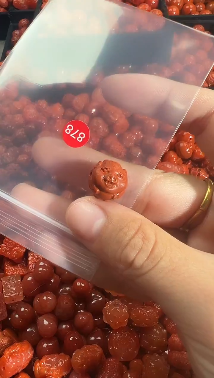 颈饰未镶嵌南红玛瑙1