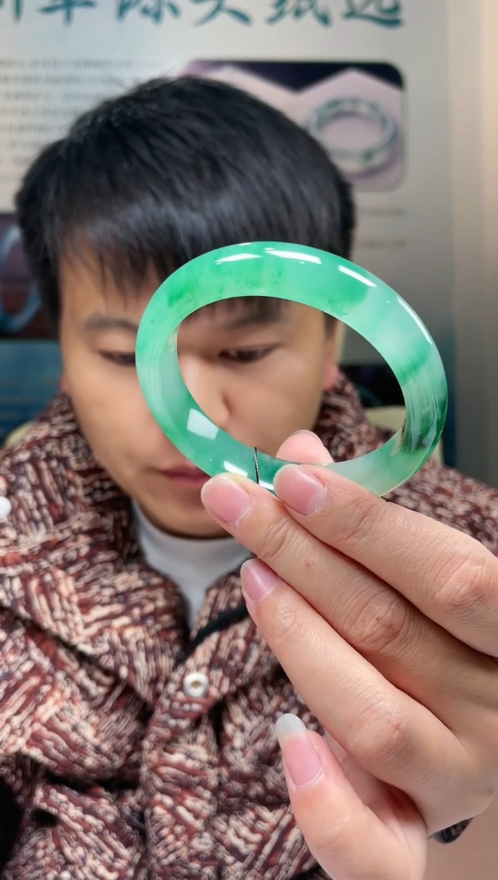 【闪购商品】石英质玉手镯未镶嵌非洲翠手镯多样性发货  