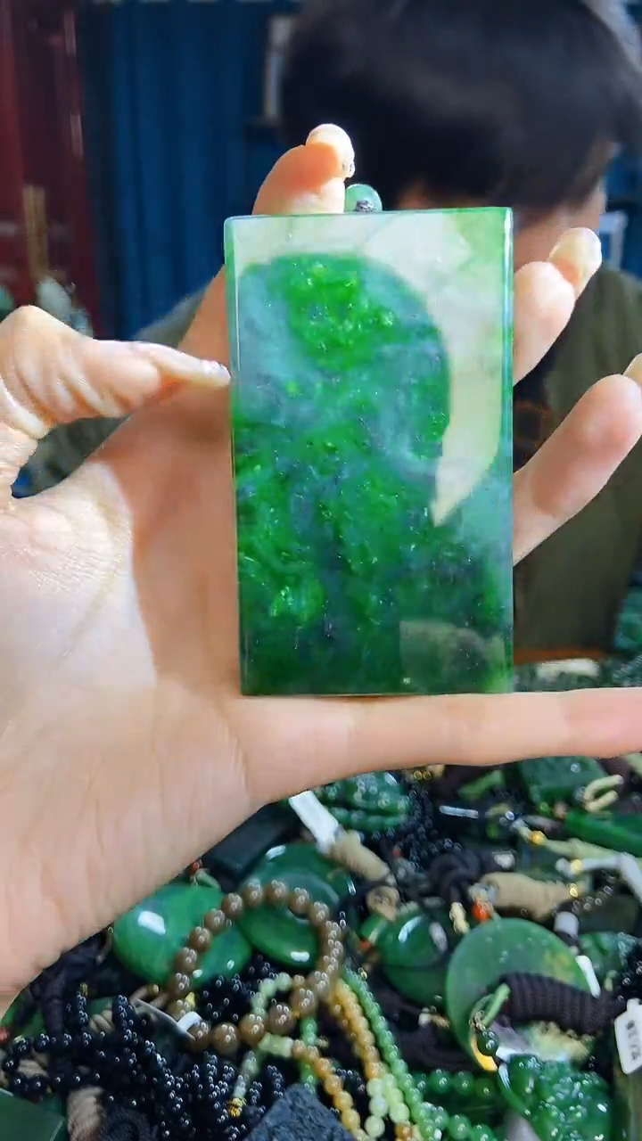 未镶嵌和田玉挂件1