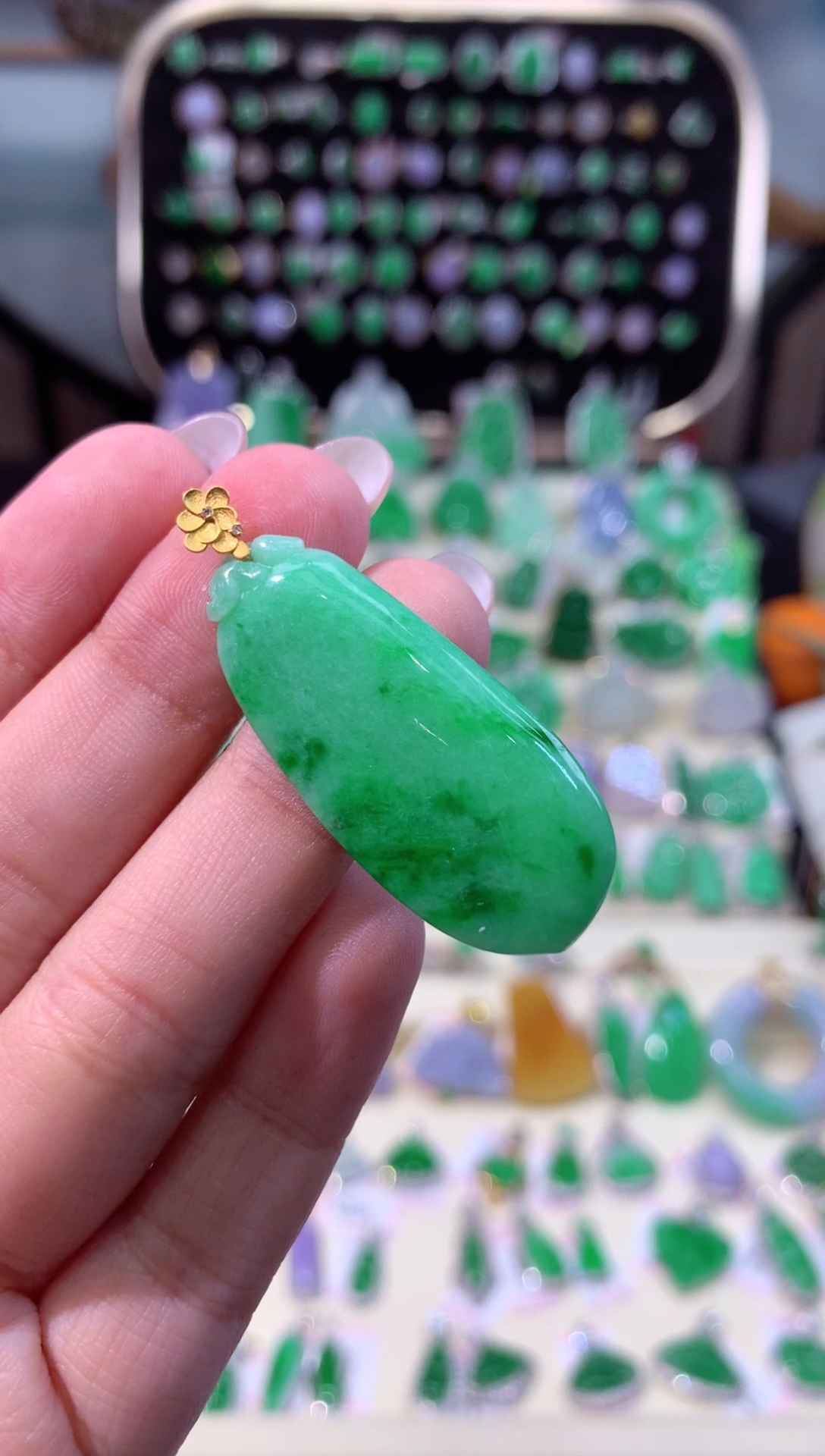 【闪购商品】翡翠颈饰18K金镶嵌缅甸天然A货翡翠