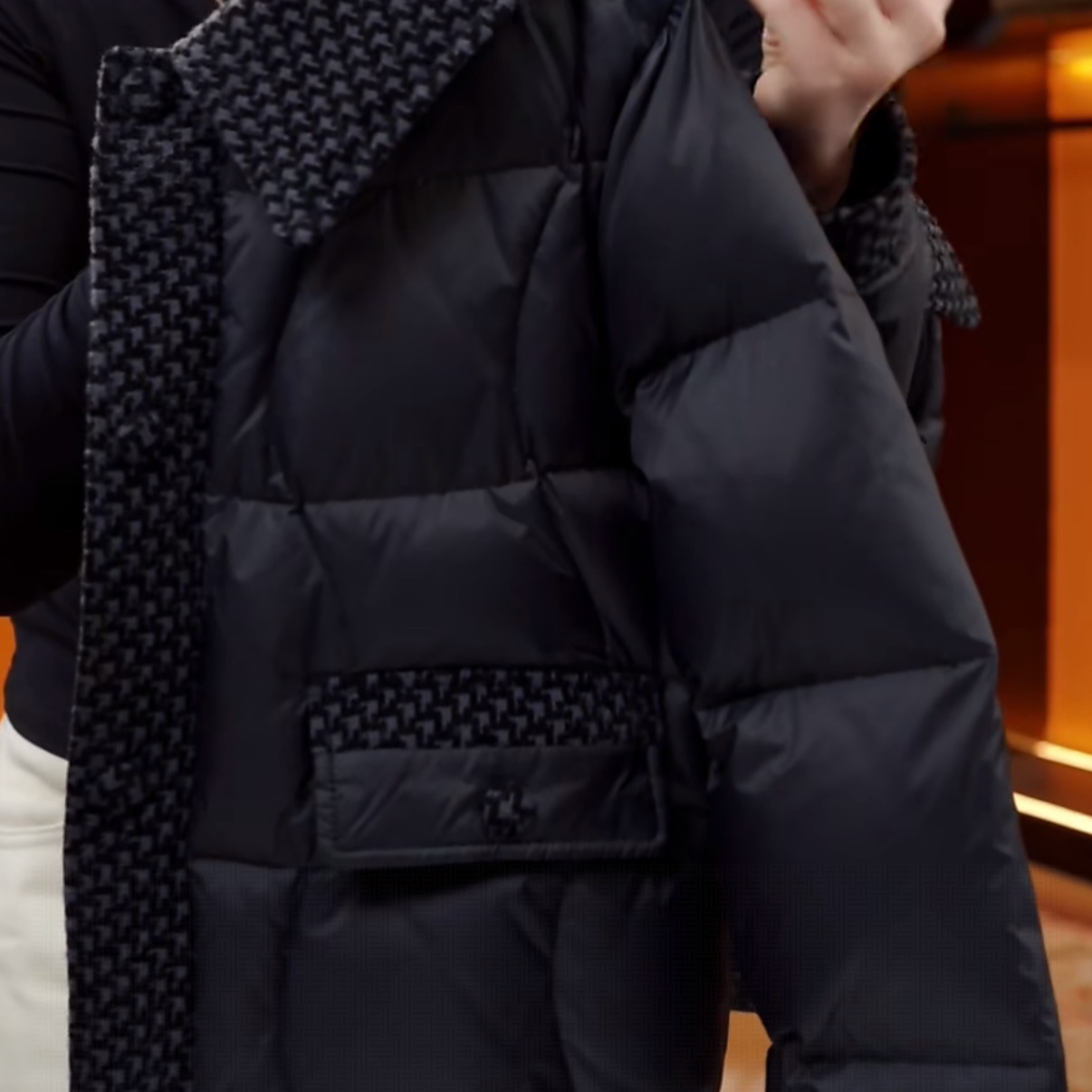 XF-【新年必入】2025冬季女款黑金系列高级感冬季新款羽绒服