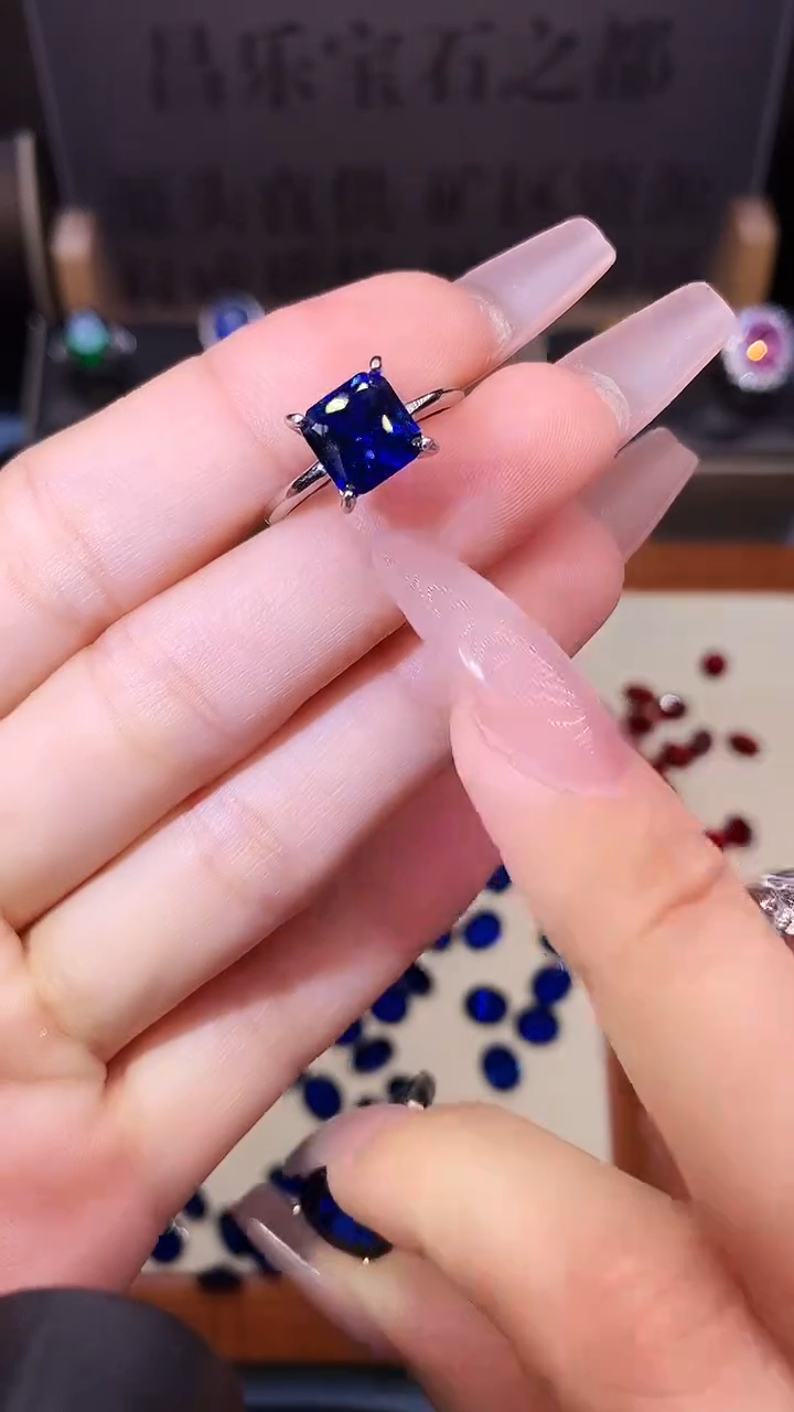 戒指蓝宝石银S925镶嵌........