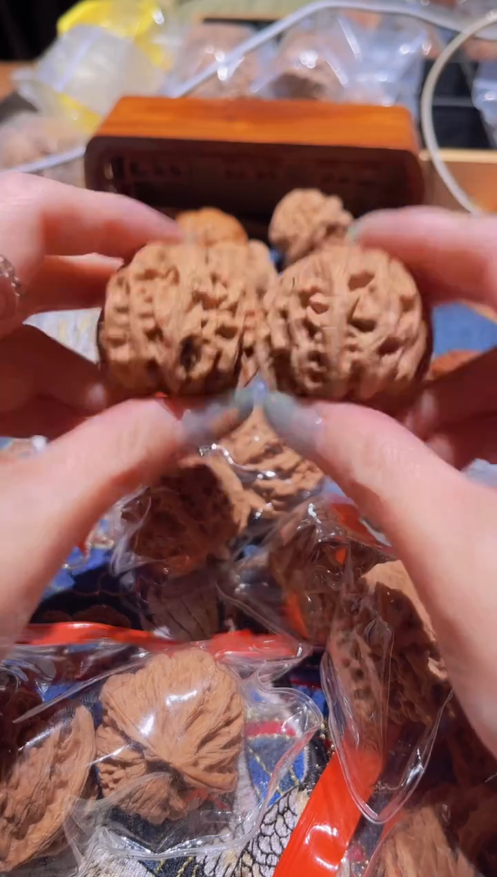 把件文玩核桃033苹果园